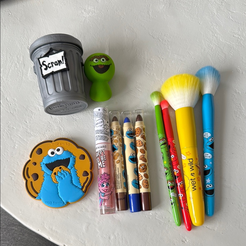Wet N Wild x Sesame Street Makeup Bundle